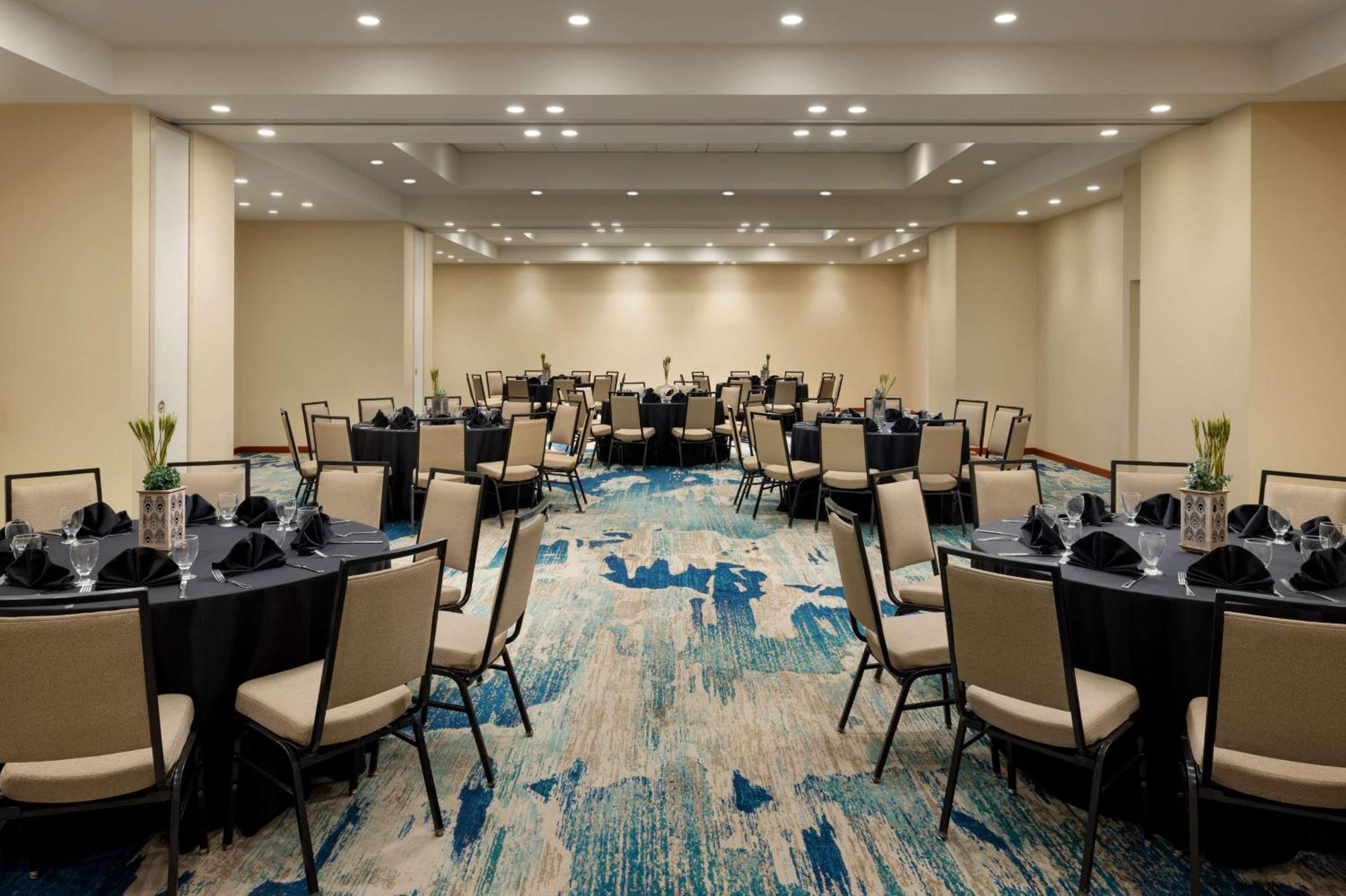 Embassy Suites By Hilton San Juan - Hotel & Casino Ngoại thất bức ảnh